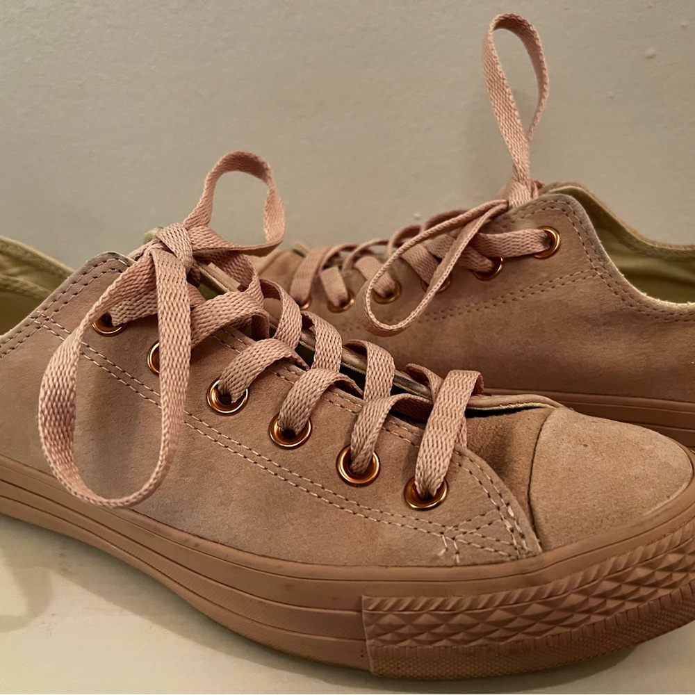 Color: Bisque suede converse